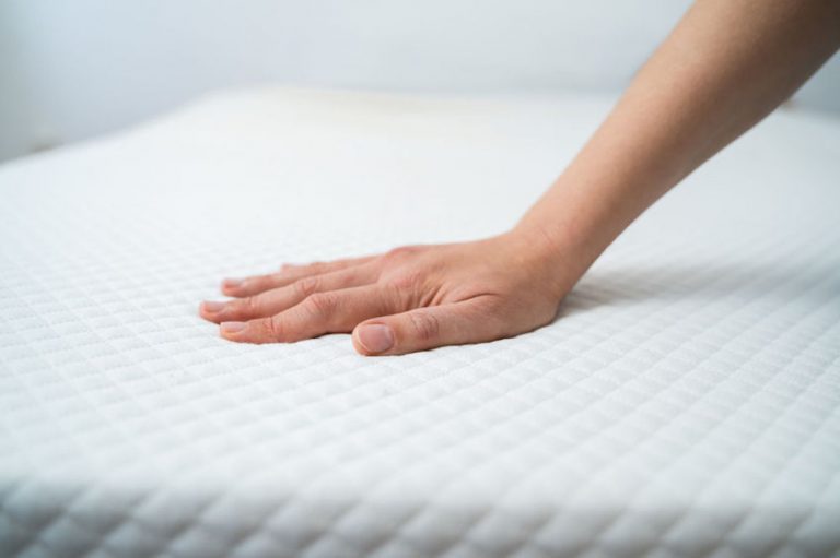 matelas à mémoire de forme avantages inconvénients