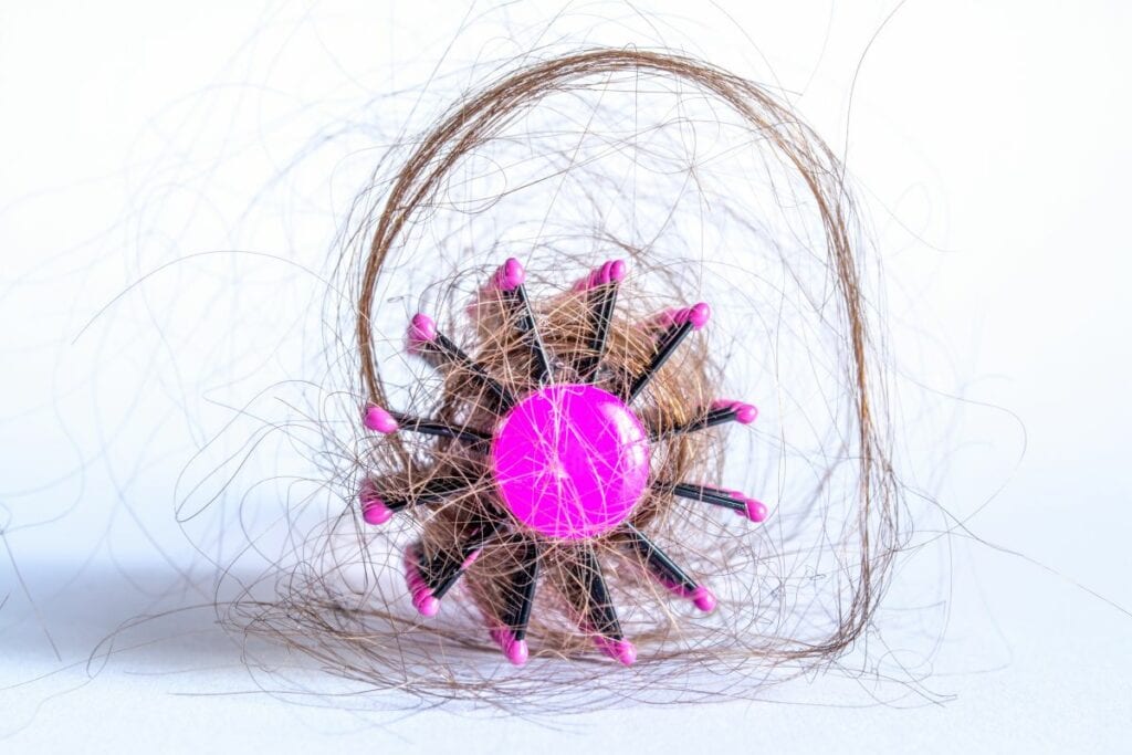 Comment recycler les cheveux coupés au jardin et les utiliser comme engrais naturel ?